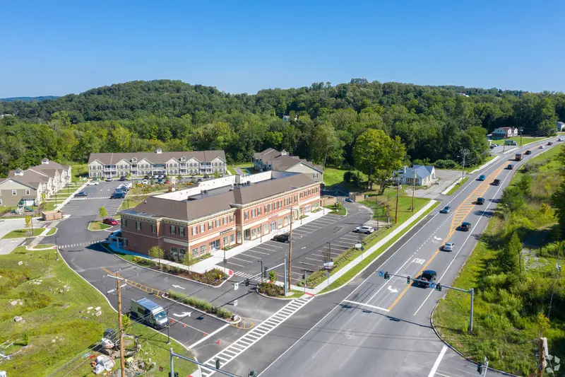 Crossroads Plaza, image 1